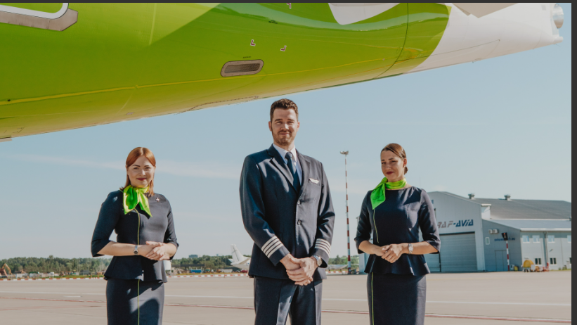 airBaltic added almost one thousand new staff in 2022