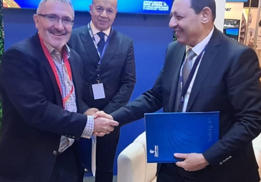 EgyptAir Maintenance & Engineering signs MoU with United Aviation Solution