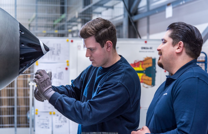 Lufthansa Technik to train engine mechanics at Hamburg workshop