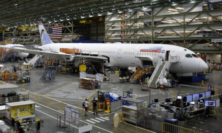 Boeing plans to boost Dreamliner & MAX production