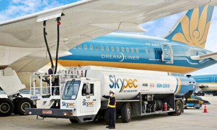 Vietnam Airlines asked to transfer its fuel subsidiary, Skypec to PetroVietNam