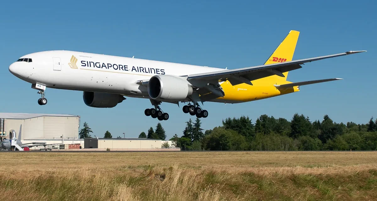 SIA takes delivery of third B777 freighter for DHL Express