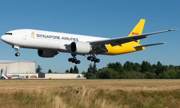 SIA takes delivery of third B777 freighter for DHL Express
