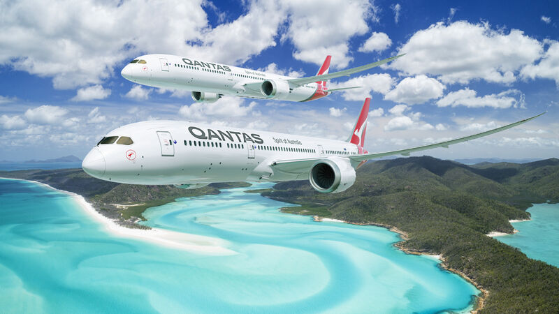 Qantas doubles its 787 fleet with firm order of 12 widebody jets